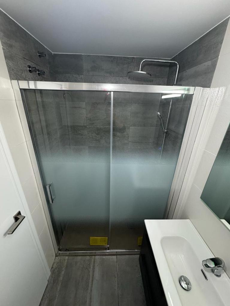 Apartment 1 Minute Walking From Playa Del Cura 托雷维耶哈 外观 照片